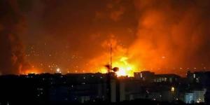 التلفزيون الإيراني: دوي 5 انفجارات في قرية مسن بجزيرة قشم و4 في مضيق هرمز