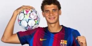 برشلونة يطمئن جماهيره بشأن حمزة عبد الكريم.. ديكو: «نملك مهاجمًا موهوبًا»