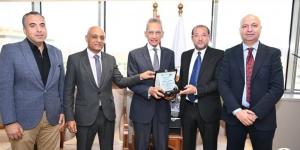 كاشفا عن أبرز القوانين، تفاصيل لقاء وزير المجالس النيابية مع المحررين البرلمانيين
