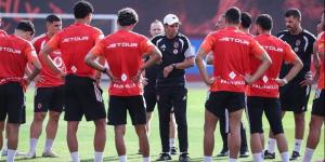 سبب غياب مدرب الأهلي عن تدريبات الفريق قبل مواجهة بترول أسيوط