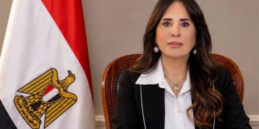 وزيرة الإسكان تتابع موقف تنفيذ مشروع «محطة محولات غرب سوهاج»