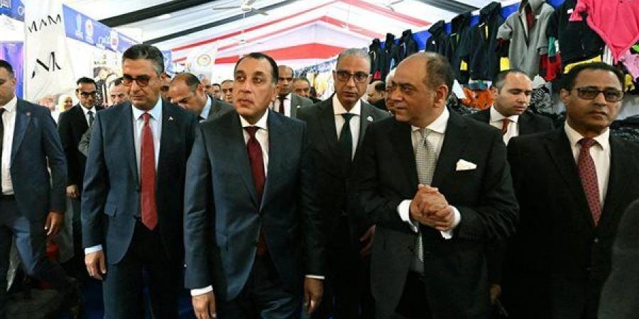 غرفة الجيزة: رئيس الوزراء أشاد بمستوى التنظيم وتنوع المنتجات وجودتها بمعرض "أهلًا مدارس 2026"