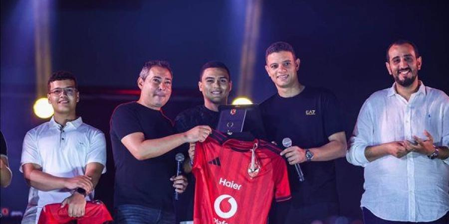محمد بركات وسعد سمير يشاركان في احتفالية الأهلي بالمنصورة الجديدة (صور)